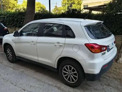 Usata Mitsubishi ASX Invite 150 CV (110 kW) 2011 Bianco SUV