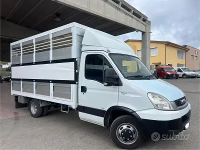 Usata Iveco Daily 177 CV (130 kW) 2008 Bianco