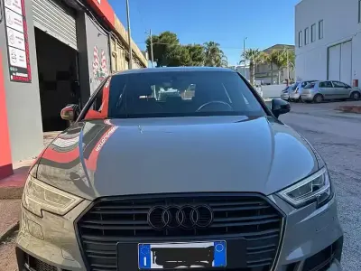 Usata Audi A3 S-Line 116 CV (85 kW) 2019 Grigio Berlina
