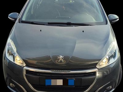 Usata Peugeot 208 Allure 82 CV (60 kW) 2016 Grigio Utilitaria