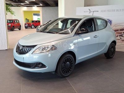 usata Lancia Ypsilon 1.0 firefly hybrid silver s&s 70cv