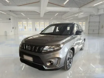 Usata Suzuki Vitara 129 CV (94 kW) 2023 Grigio SUV