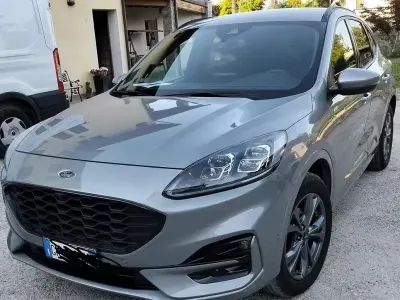 Usata Ford Kuga 120 CV (88 kW) 2023 Grigio SUV