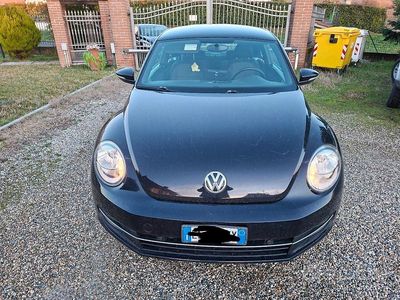 Usata VW Beetle 82 CV (60 kW) 2012 Nero Utilitaria