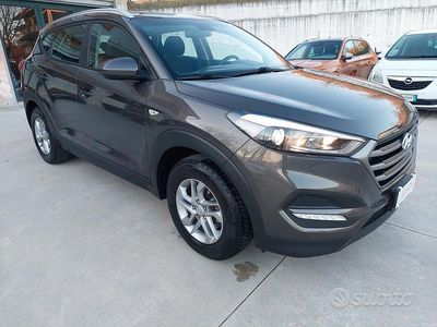 Second-hand Hyundai Tucson Comfort 116 CP (85 kW) 2017 Maro SUV