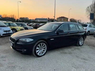 Usata BMW 525 Efficient Dynamics 218 CV (160 kW) 2013 Nero Station wagon