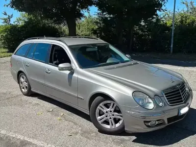 Usata Mercedes E220 Avantgarde 170 CV (125 kW) 2007 Grigio Station wagon