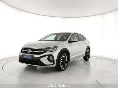 Usata VW Taigo R-line 116 CV (85 kW) 2025 Argento SUV