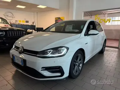 Usata VW Golf VII Sport 116 CV (85 kW) 2020 Bianco Berlina