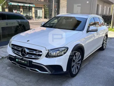 Usata Mercedes E220 All-Terrain 194 CV (142 kW) 2018 Bianco Station wagon
