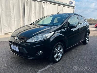 Begagnad Ford Fiesta 70 HK (51 kW) 2010 Halvkombi