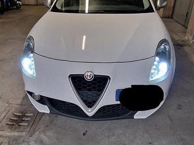 Usata Alfa Romeo Giulietta Business 120 CV (88 kW) 2016 Bianco Utilitaria