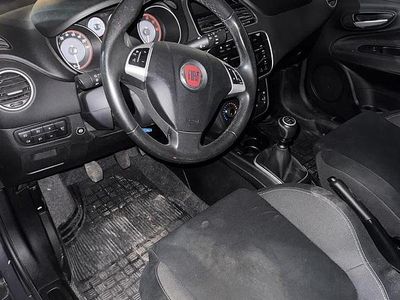 Usata Fiat Grande Punto 69 CV (50 kW) 2017 Grigio Utilitaria