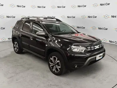 Usata Dacia Duster Journey 101 CV (74 kW) 2023 Nero metallizzato SUV
