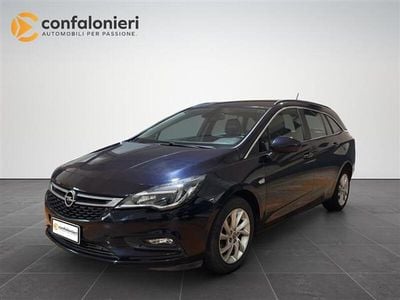 Usata Opel Astra Dynamic 110 CV (80 kW) 2019 Blu scuro Station wagon