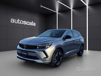 Usata Opel Grandland X Ultimate 131 CV (96 kW) 2022 Grigio SUV
