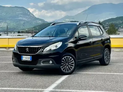 Usata Peugeot 2008 Active 75 CV (55 kW) 2016 Nero SUV