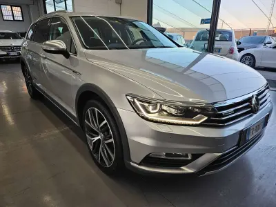 Usata VW Passat 239 CV (175 kW) 2018 Argento Station wagon