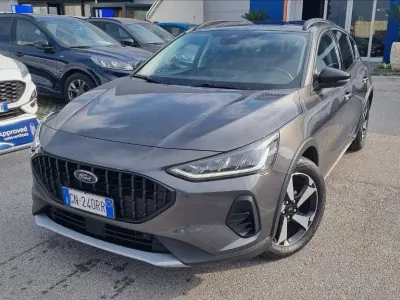 Begagnad Ford Focus Active 125 HK (91 kW) 2023 Grå SUV