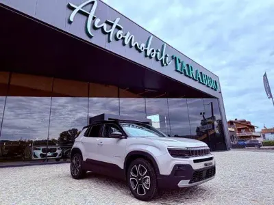 Nuova Jeep Avenger 101 CV (74 kW) 2026 Beige SUV