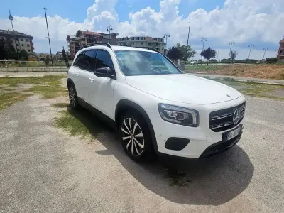Usata Mercedes GLB200 Premium 150 CV (110 kW) 2022 Other SUV