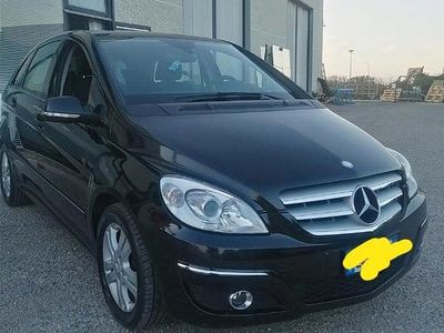 Usata Mercedes B180 2010 Nero Monovolume