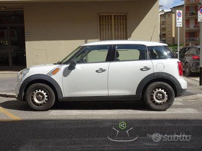 Usata Mini Cooper D Countryman Business 98 CV (72 kW) 2014 Bianco SUV