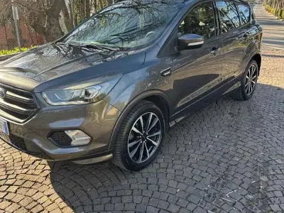 Usata Ford Kuga ST-Line 120 CV (88 kW) 2019 Marrone SUV