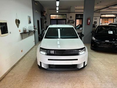 Nuova Fiat Grande Panda Icon 100 CV (73 kW) 2025 Bianco Utilitaria