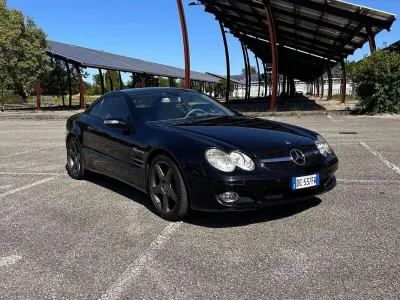 Usata Mercedes SL500 387 CV (284 kW) 2006 Nero Cabrio