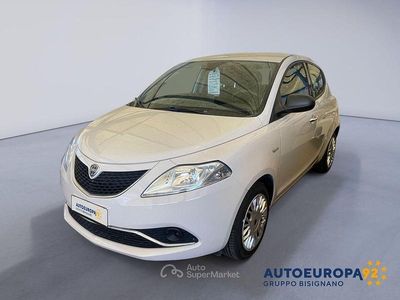 Usata Lancia Ypsilon Silver 95 CV (69 kW) 2017 Beige Utilitaria
