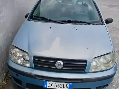 Usata Fiat Punto 60 CV (44 kW) 2005 Utilitaria