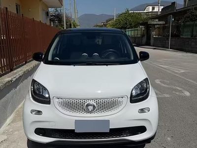 Usata Smart ForFour 71 CV (52 kW) 2016 Bianco Utilitaria