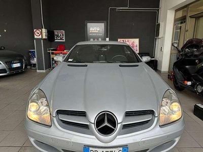 Usata Mercedes SLK200 163 CV (119 kW) 2006 Argento Cabrio