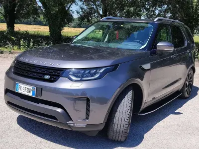 Usata Land Rover Discovery 5 First Edition 249 CV (183 kW) 2017 Grigio SUV