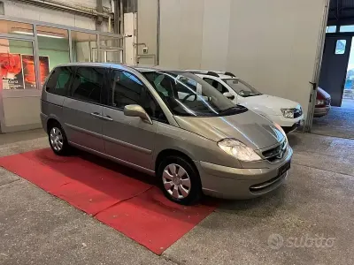 Usata Citroën C8 107 CV (78 kW) 2004 Marrone Monovolume