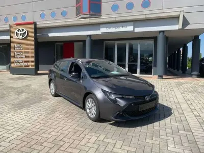 Nuova Toyota Corolla Active 140 CV (102 kW) 2026 Grigio Station wagon