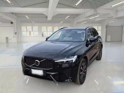 Nero Usata 2022 Volvo XC60 Plus SUV | 37.300 € (Molto cara)