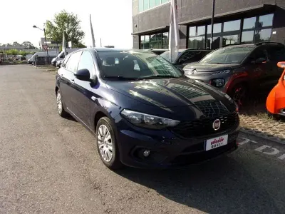 Usata Fiat Tipo Street 95 CV (69 kW) 2020 Blu Station wagon