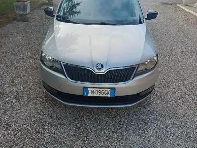 Usata Skoda Rapid Ambition 116 CV (85 kW) 2017 Grigio Utilitaria