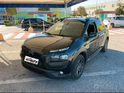 Usata Citroën C4 Shine 99 CV (72 kW) 2017 Nero SUV
