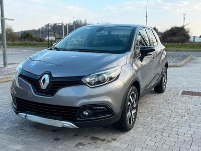 Usata Renault Captur 90 CV (66 kW) 2016 Grigio SUV