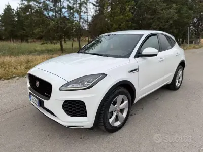 Usata Jaguar E-Pace R-Dynamic 179 CV (131 kW) 2018 Bianco SUV