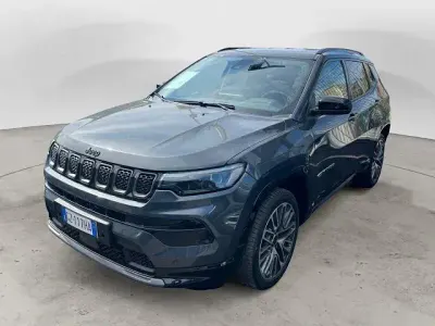 Usata Jeep Compass Summit 131 CV (96 kW) 2025 Grigio SUV
