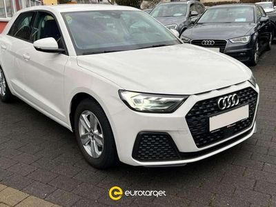 Käytetty Audi A1 Business 95 HP (69 kW) 2020 Valkoinen Katumaasturi