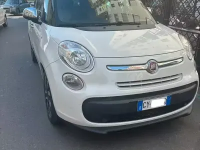 Usata Fiat 500L Living 95 CV (69 kW) 2016 Bianco Monovolume