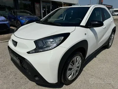 Usata Toyota Aygo X Active 72 CV (52 kW) 2025 Other SUV
