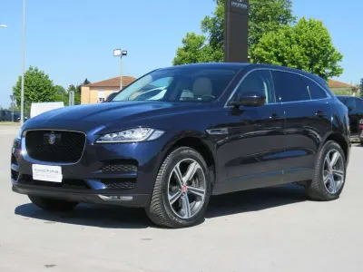 Usata Jaguar F-Pace Portfolio 300 CV (220 kW) 2019 Dark sapphire blue SUV
