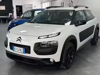 Usata Citroën C4 Cactus Feel 82 CV (60 kW) 2014 Bianco Utilitaria