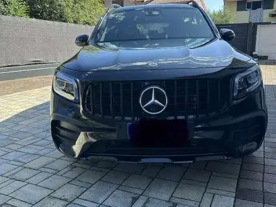 Usata Mercedes GLB200 150 CV (110 kW) 2021 Nero SUV